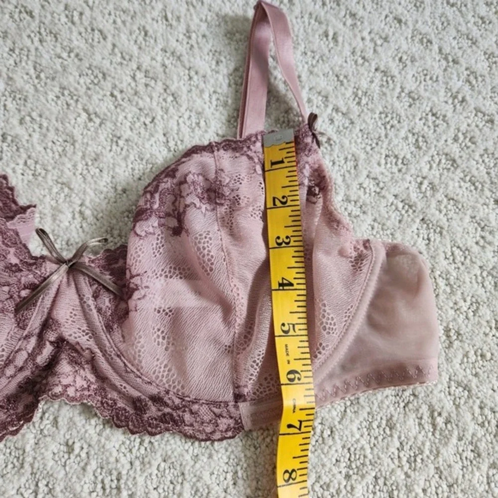 Pink Lace Trim Unlined‎ Underwire Bra Size 42D